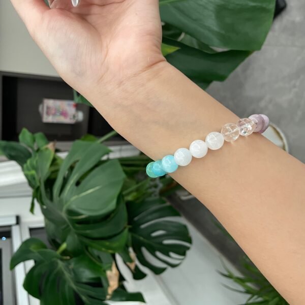 "Healing“ Rainbow Selenite Bracelet - Image 3